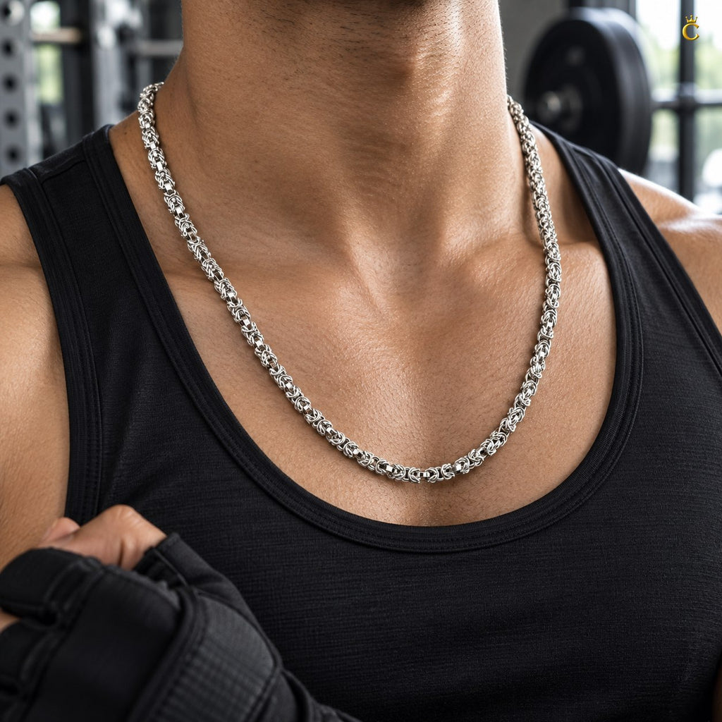 Twisted interlinked silver chain
