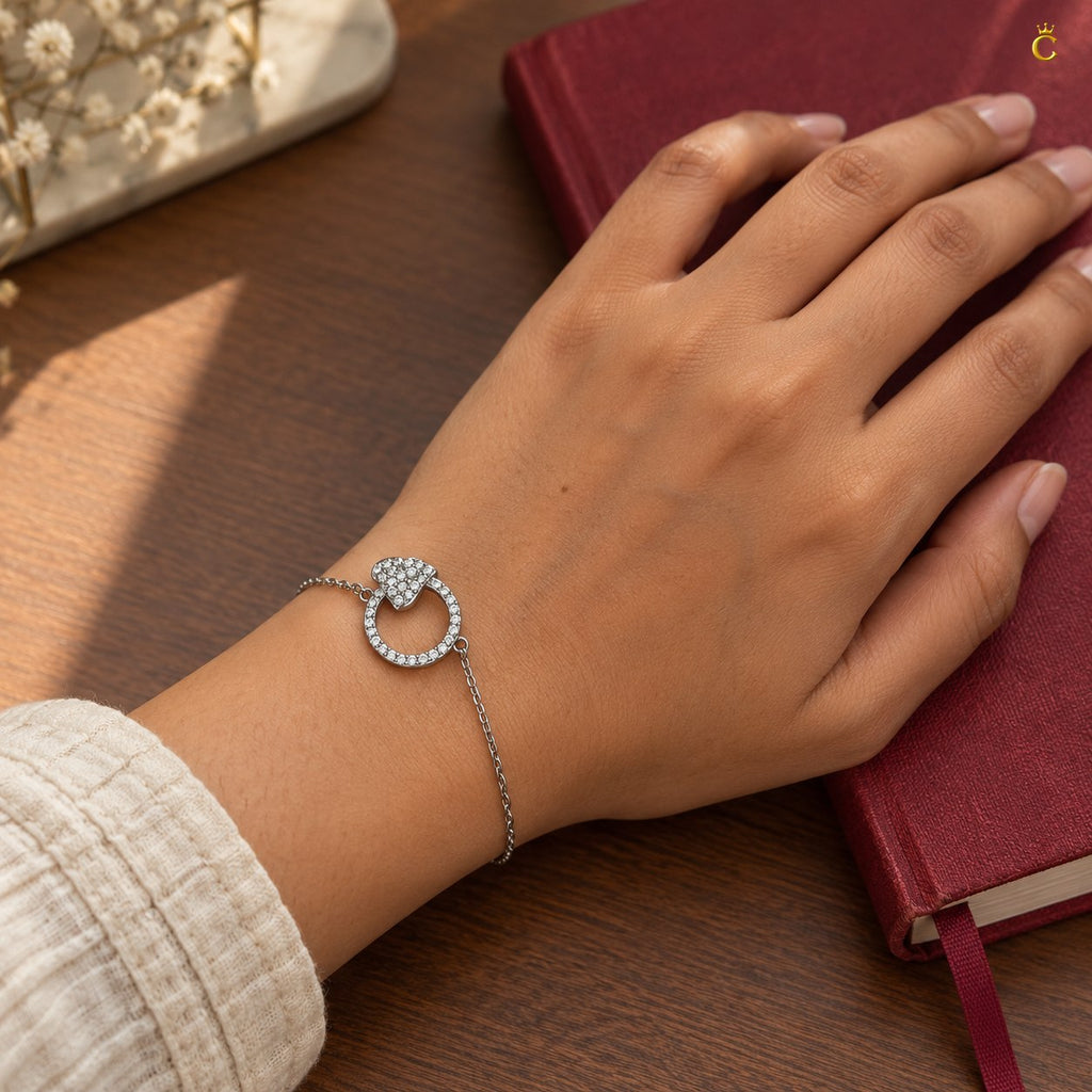 Premium minimal Love bracelet