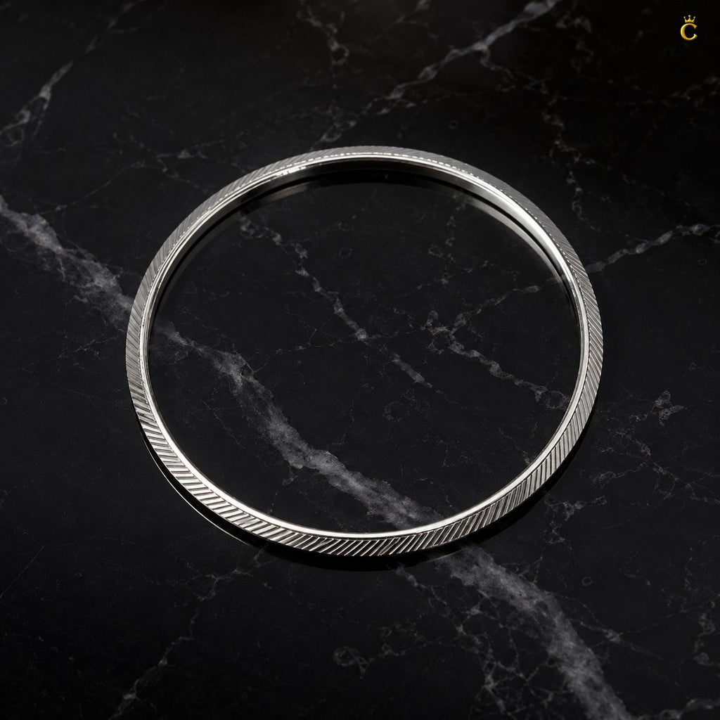 Diagonal Cut Kada for Men
