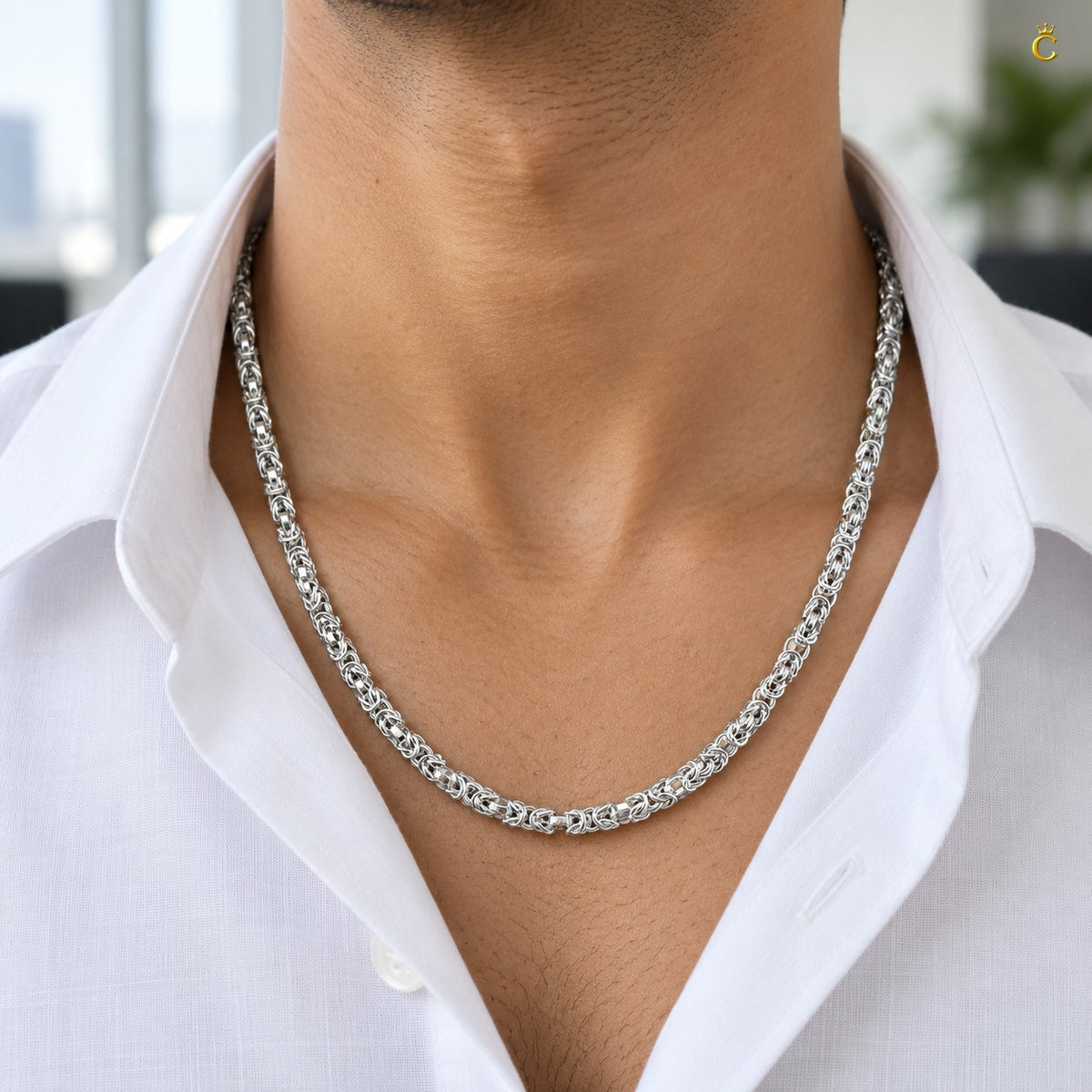Twisted interlinked silver chain